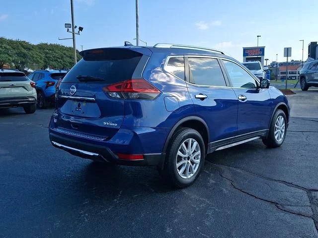 Used 2018 Blue Nissan SV image 6
