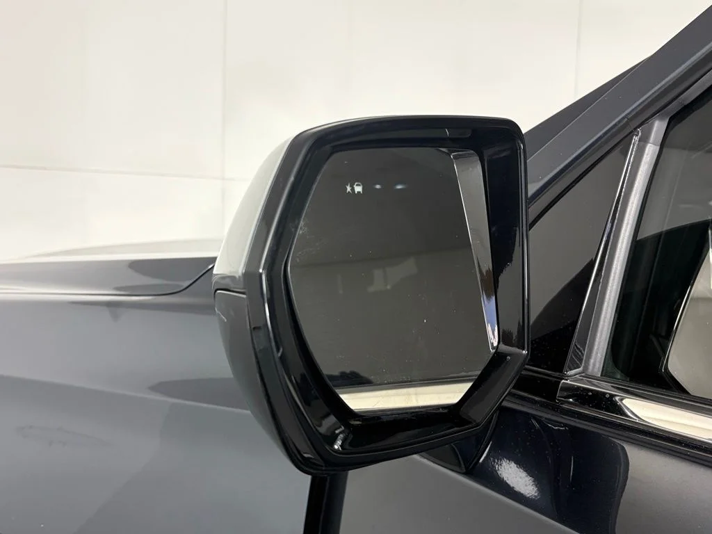 Used 2021 Gray Chevrolet LS image 16