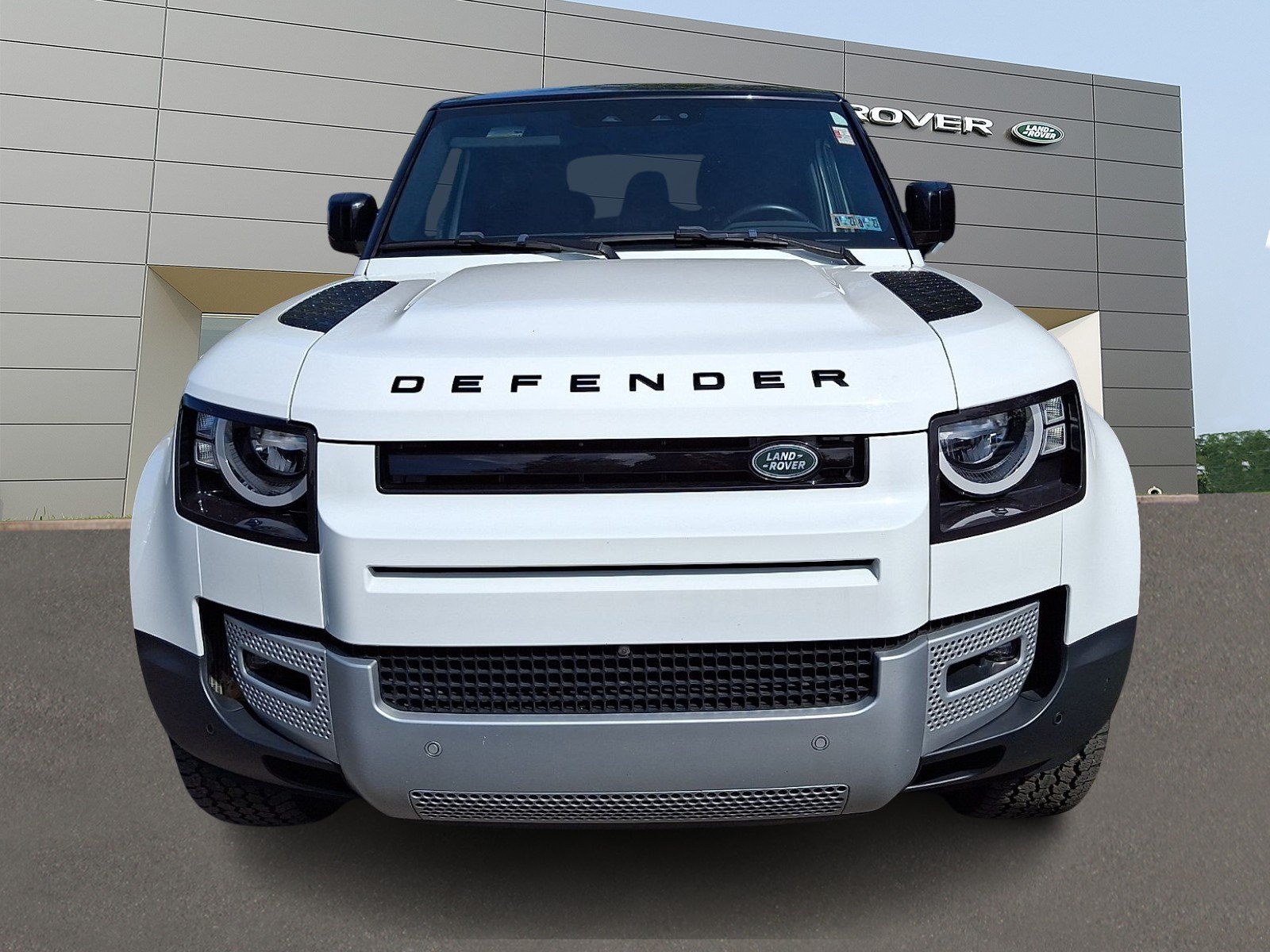 Certified Used 2023 Fuji White - 1AA Land Rover 90 S image 7