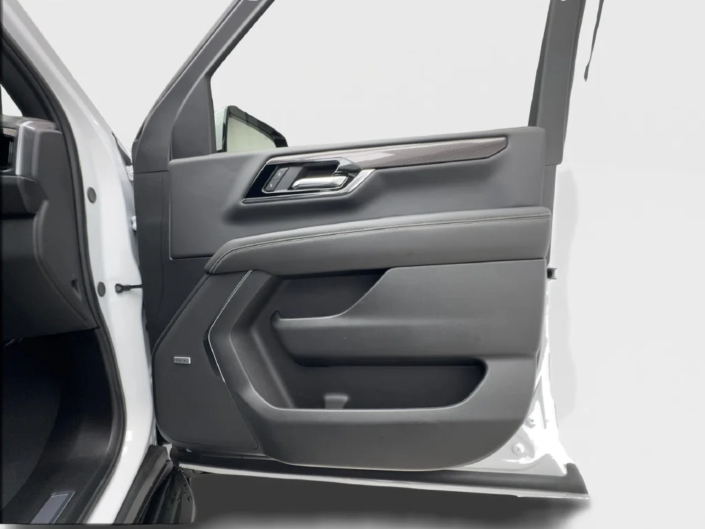 Used 2026 White GMC Elevation image 38