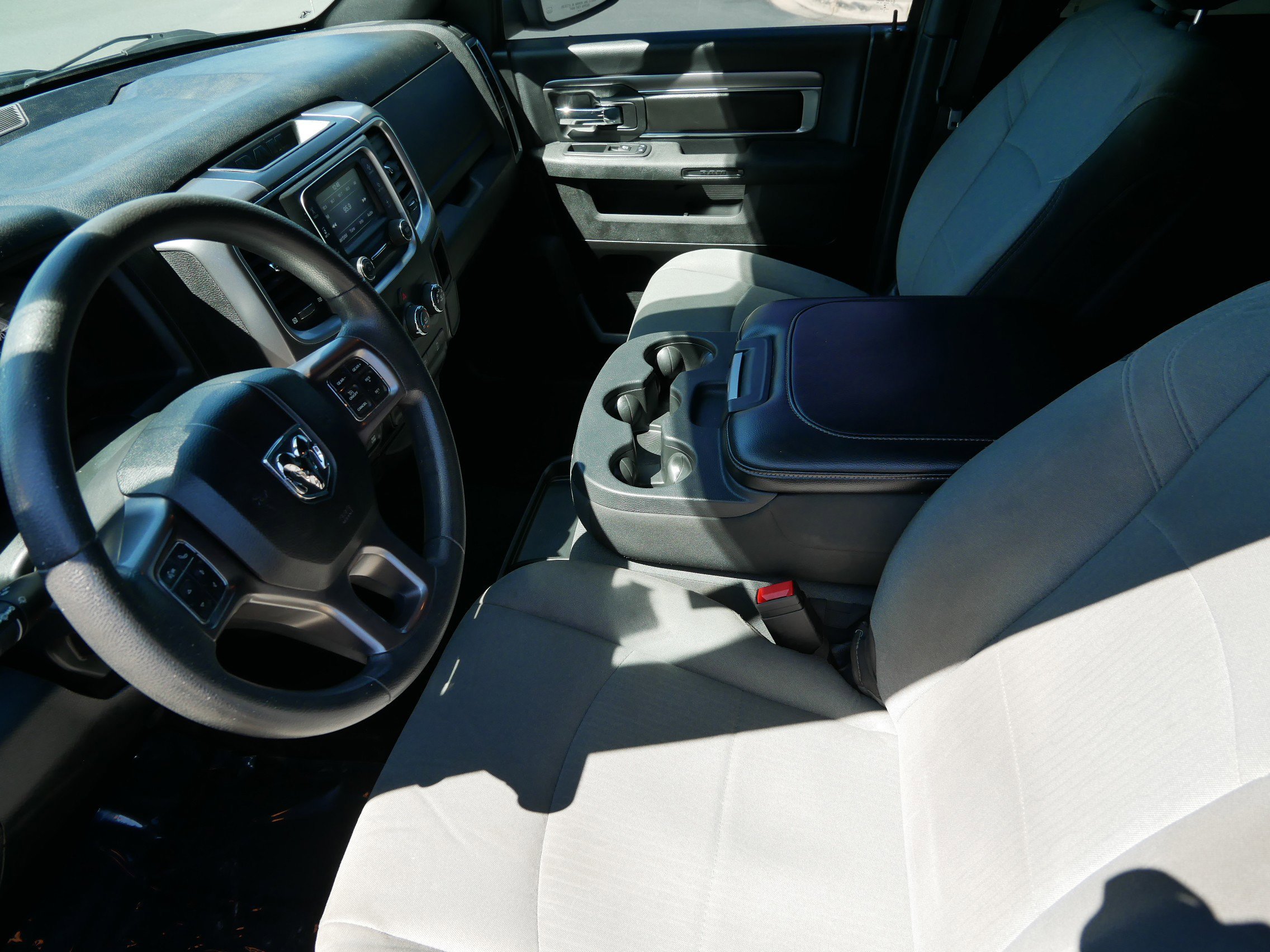 Used 2021 Diamond Black Crystal Pearlcoat Ram Warlock image 11