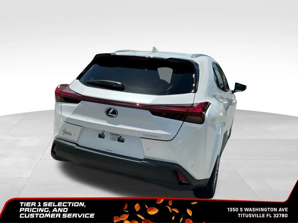 Used 2025 White Lexus 300h Premium image 7