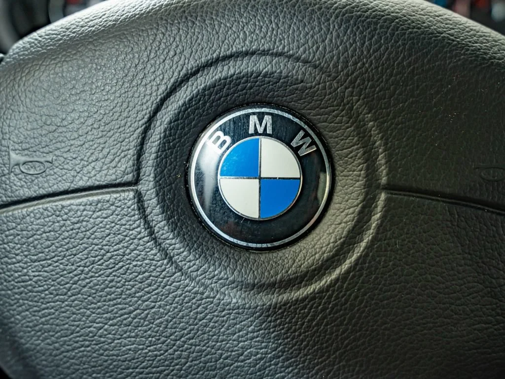 Used 2001 Jet Black BMW 2.5i image 28