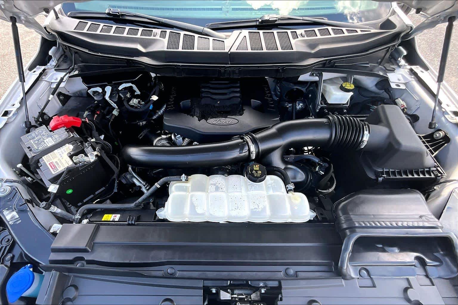 Used 2022 Oxford White Ford XL image 31