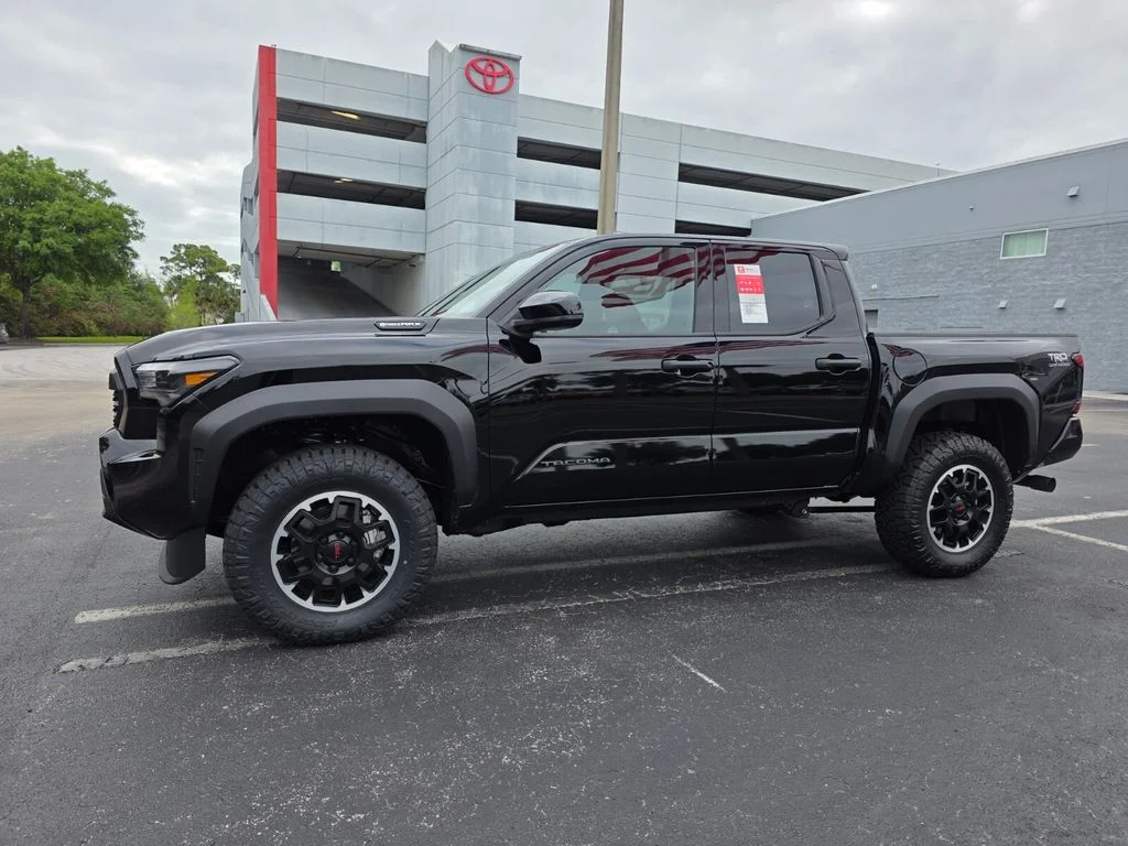 2026 Toyota Tacoma TRD Off Road - Photo 3