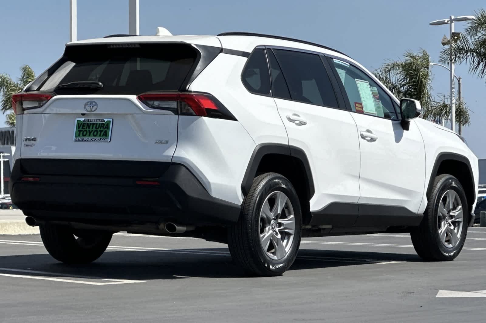 Used 2024 Ice Cap Toyota XLE image 4
