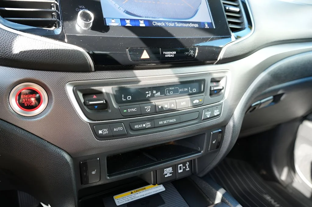 Used 2023 White Honda RTL-E image 27