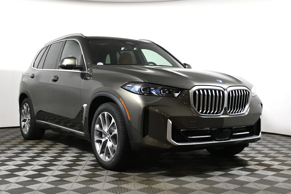 New 2026 Green BMW xDrive50e image 9
