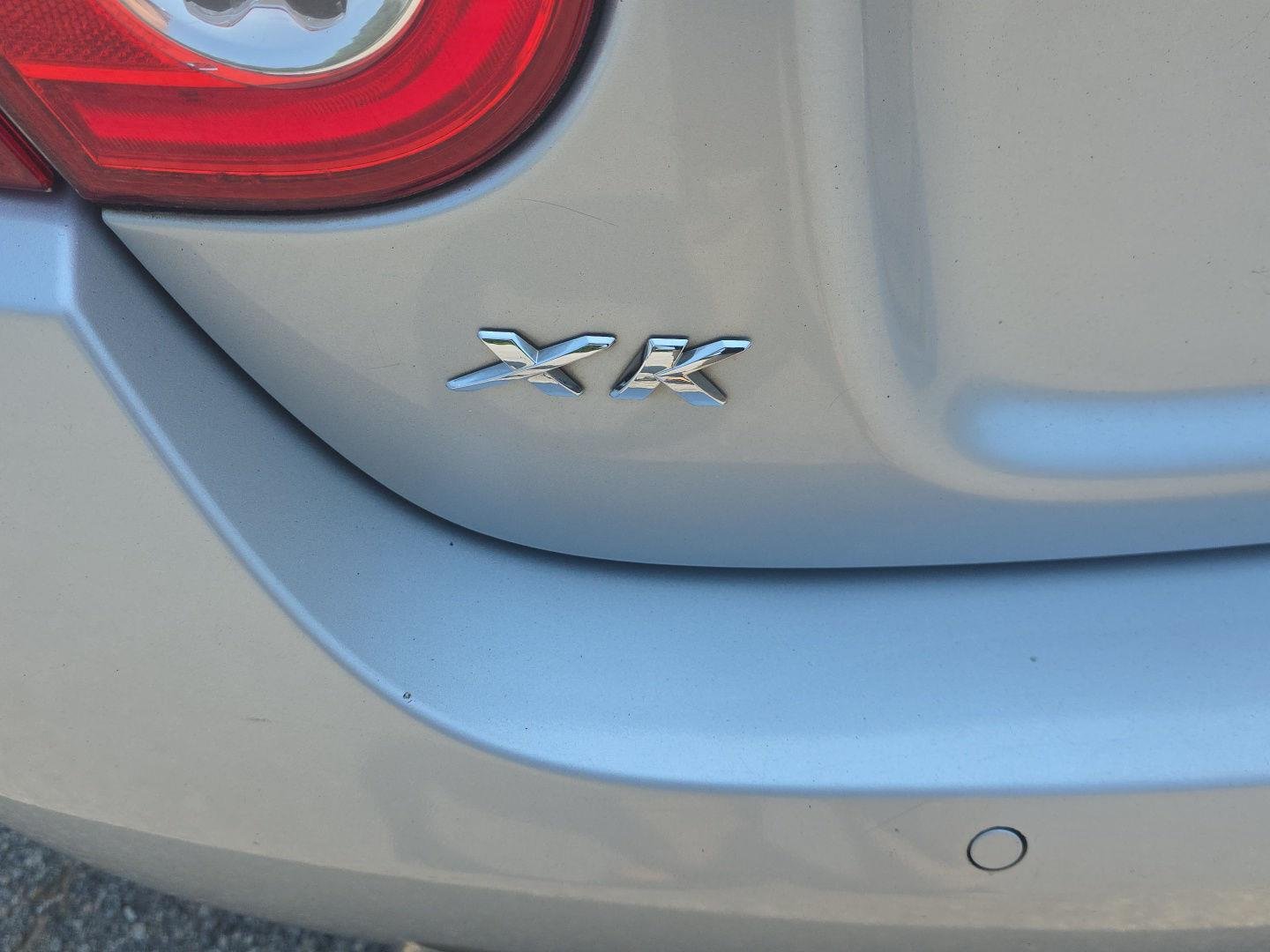 Used 2010 Liquid Silver Jaguar XKR image 14