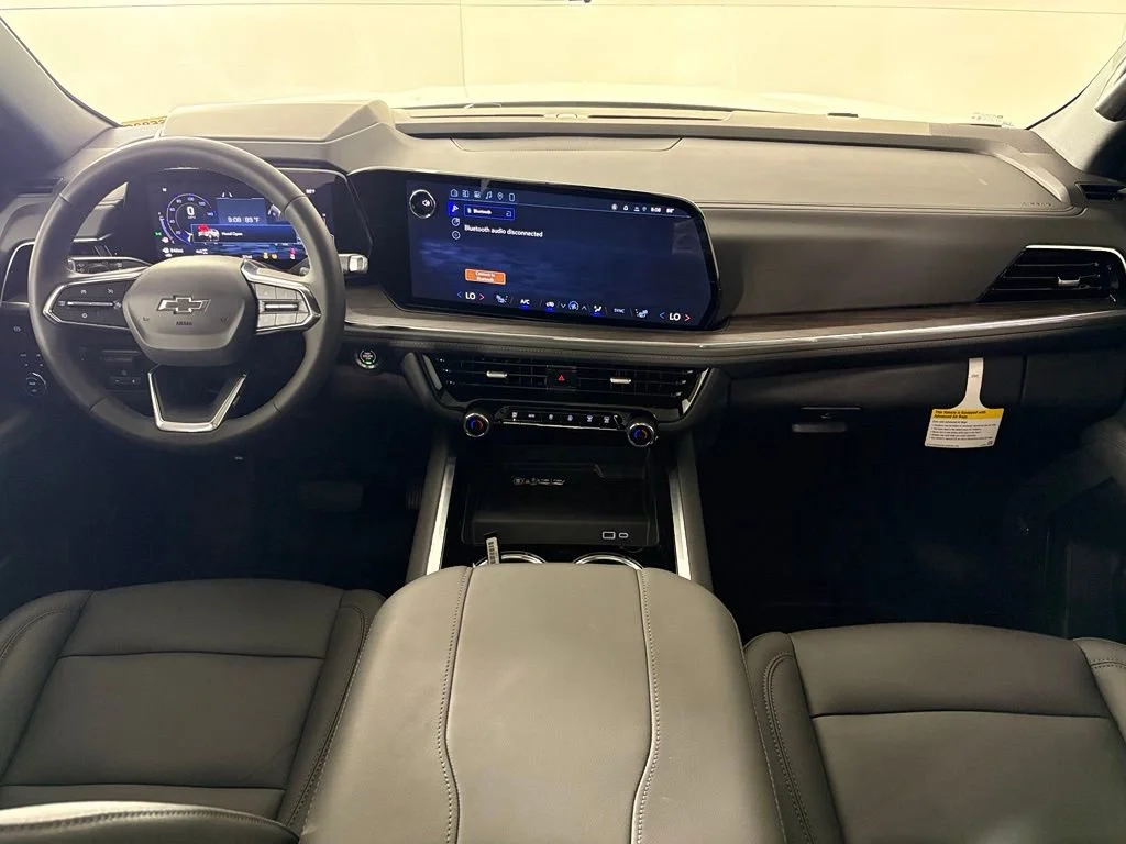 New 2026 Summit White Chevrolet Z71 image 47