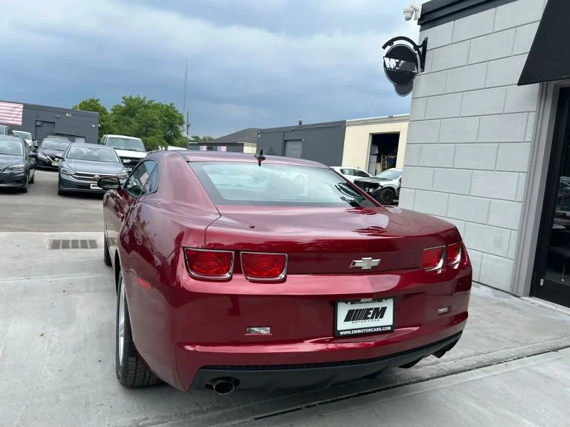Used 2010 Red Chevrolet LT Coupe 2D image 9