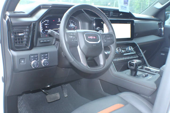 Certified Used 2024 Summit White GMC AT4 image 9