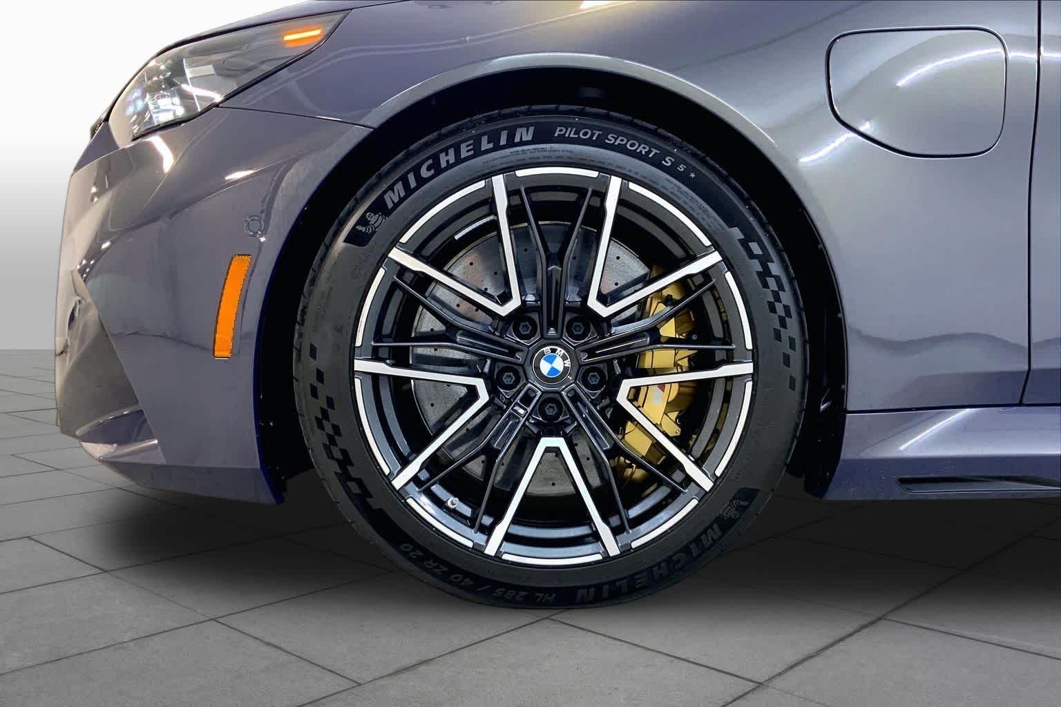 Used 2025 SEPIA METALLIC BMW  image 10