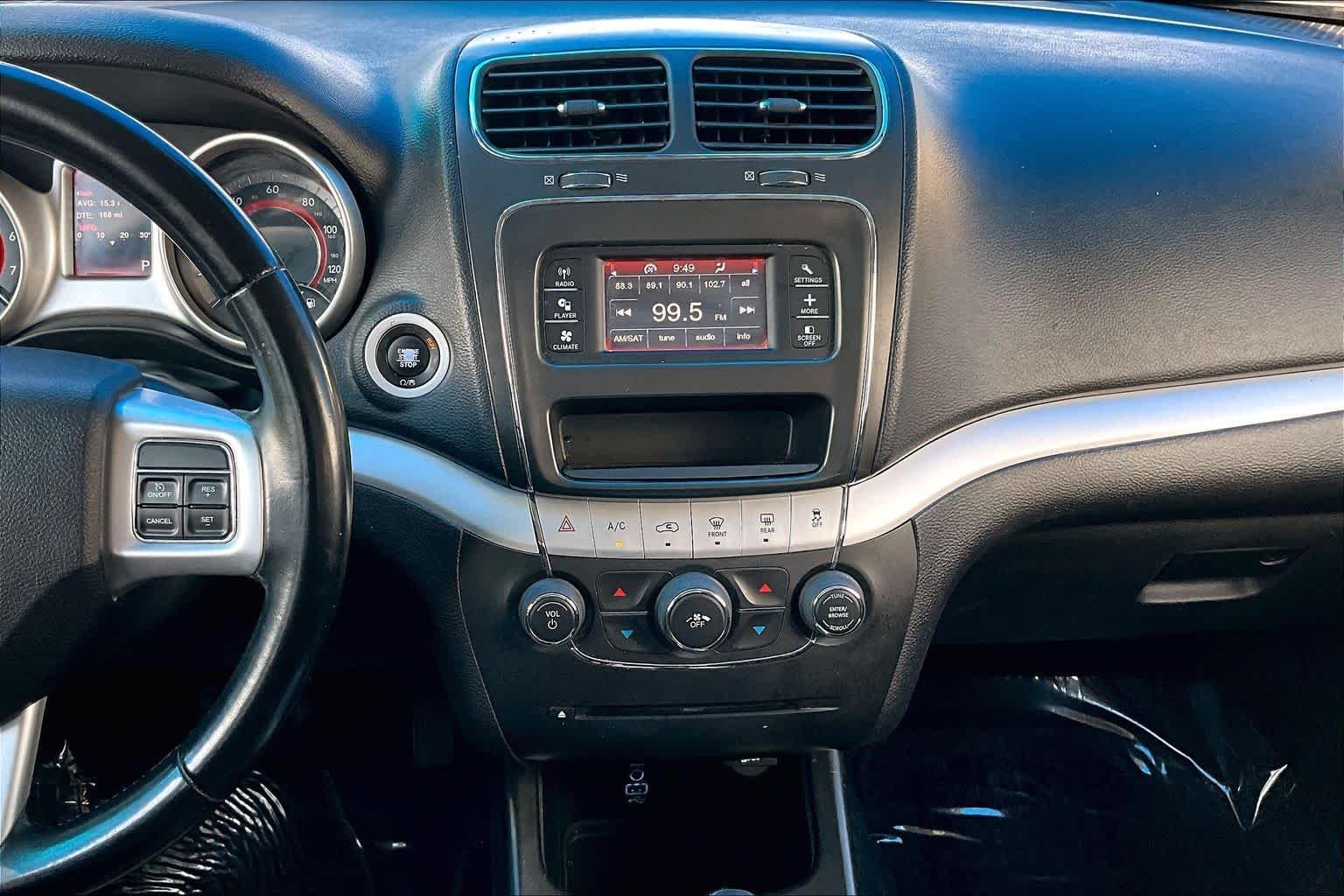 Pre-Owned 2020 Dodge Journey SE Value