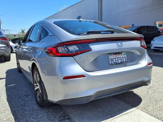 Used 2022 Silver Honda LX image 3