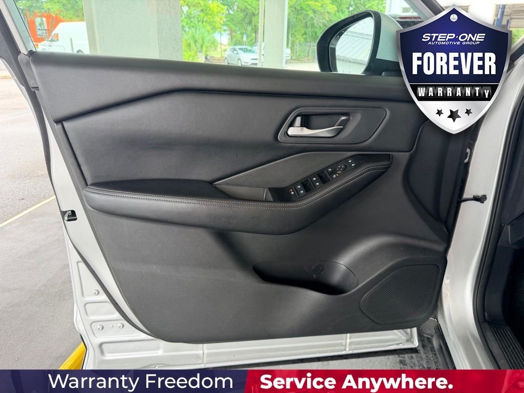 Used 2024 Silver Nissan SV image 10