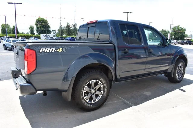 Used 2019 Blue Nissan PRO-4X image 5