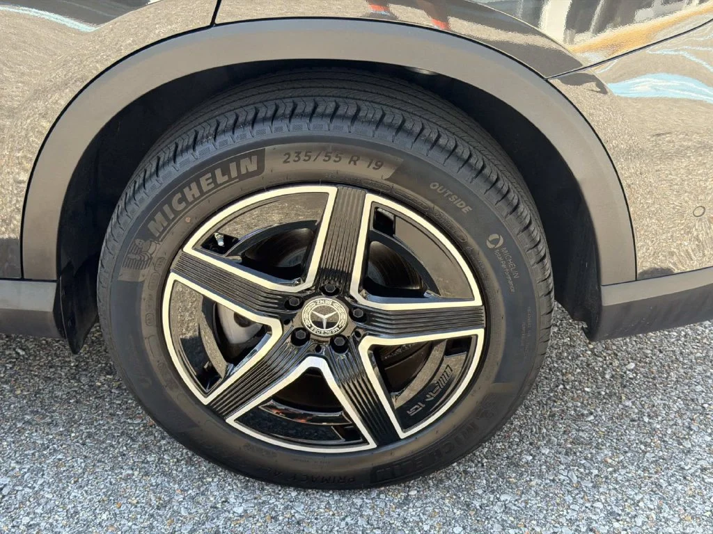 Certified Used 2026 Gray Mercedes-Benz GLC 300 image 4