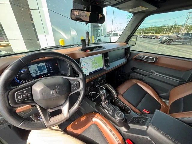 Used 2024 Green Metallic Ford Outer Banks image 2