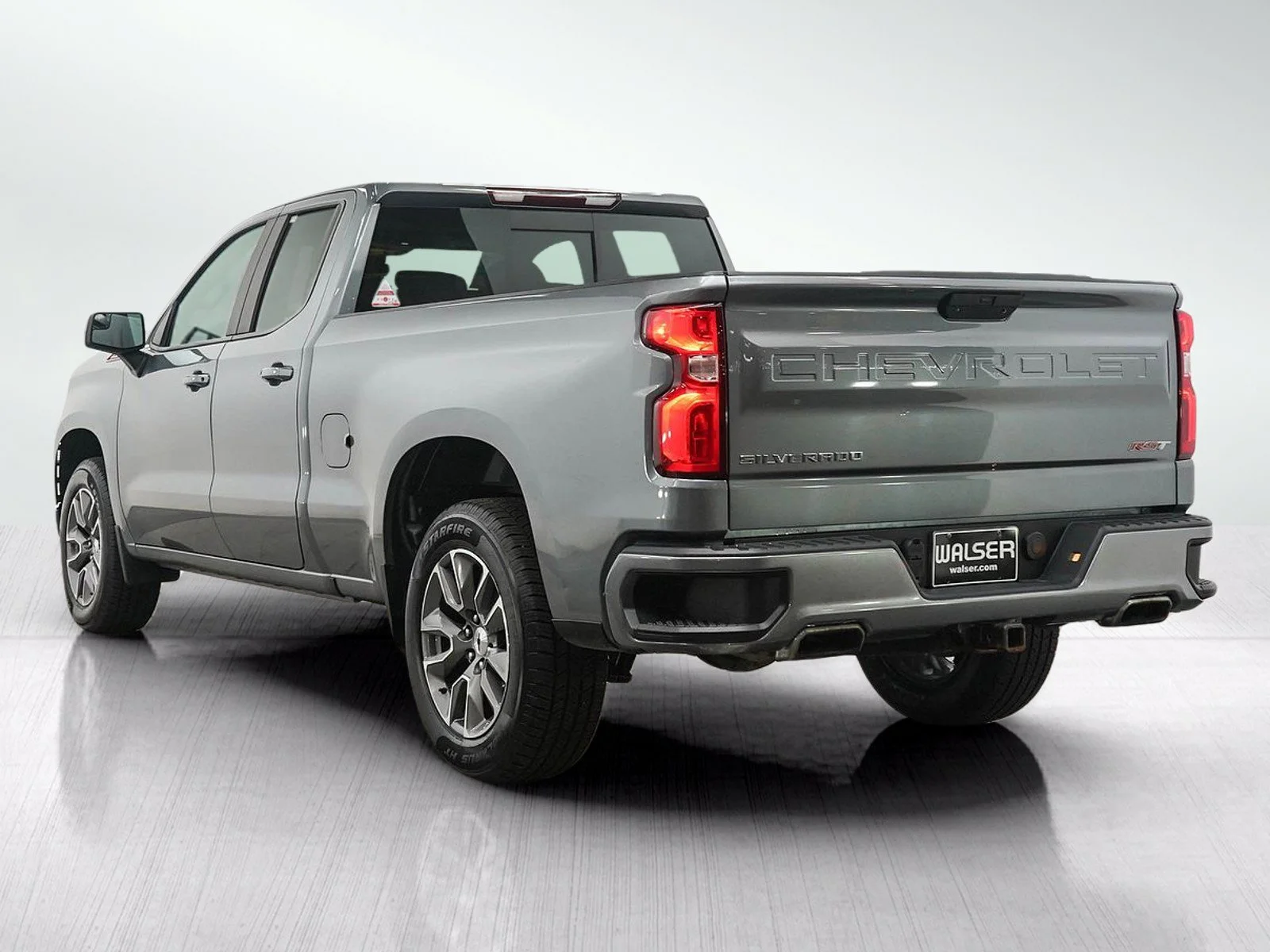 Used 2019 Satin Steel Metallic Chevrolet RST image 3