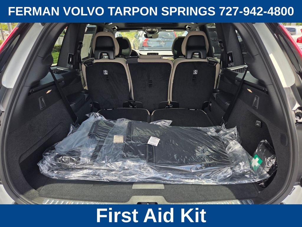 2026 Volvo XC90 Plus - Photo 18