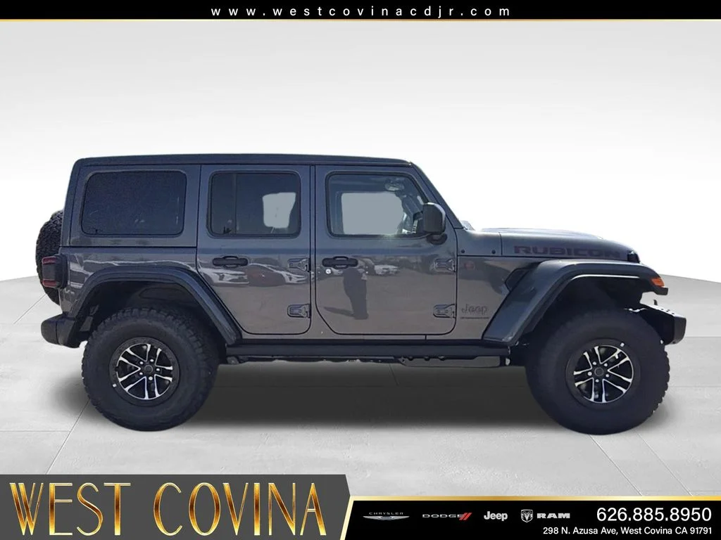 New 2026 Granite Crystal Metallic Clearcoat Jeep Rubicon X image 6