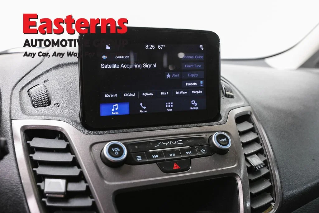 Used 2020 White Ford XLT image 19