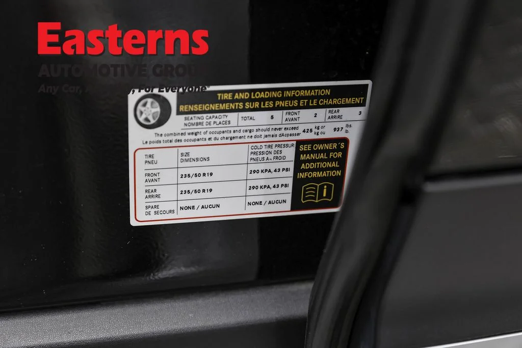 Used 2022 Black Mercedes-Benz GLB 250 image 36