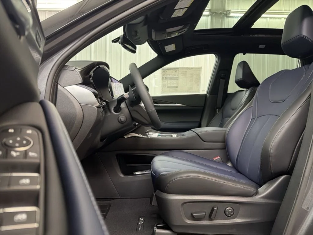 Certified Used 2026 Gray INFINITI SPORT image 15