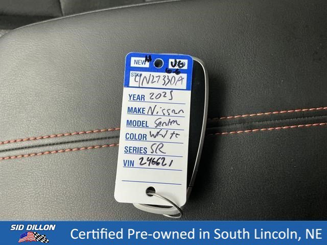 Certified Used 2025 Aspen White Tricoat/Super Black Nissan SR image 8
