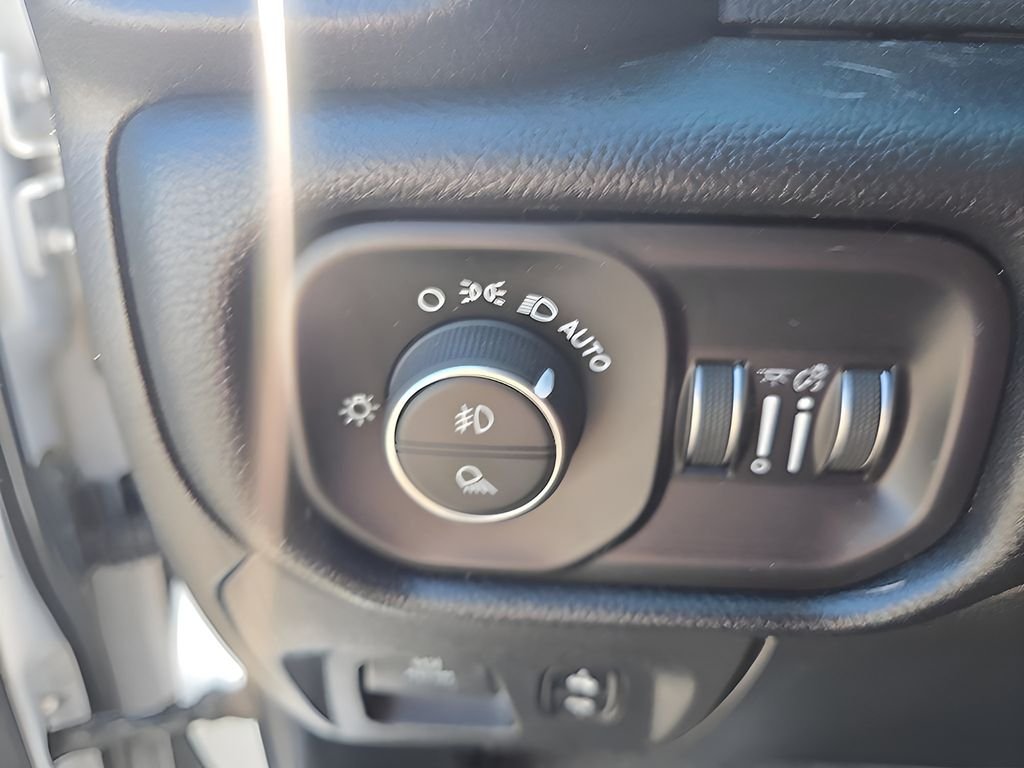 Used 2020 Bright White Clearcoat Ram Laramie image 14