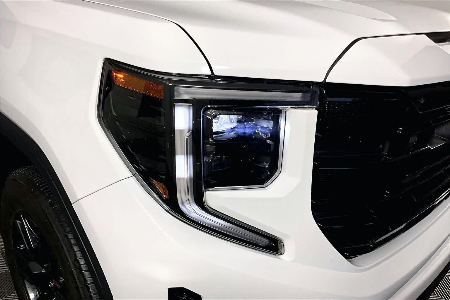 2024 GMC Sierra 1500 Elevation - Photo 27