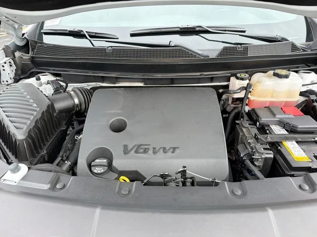 Certified Used 2023 White Chevrolet Premier image 29