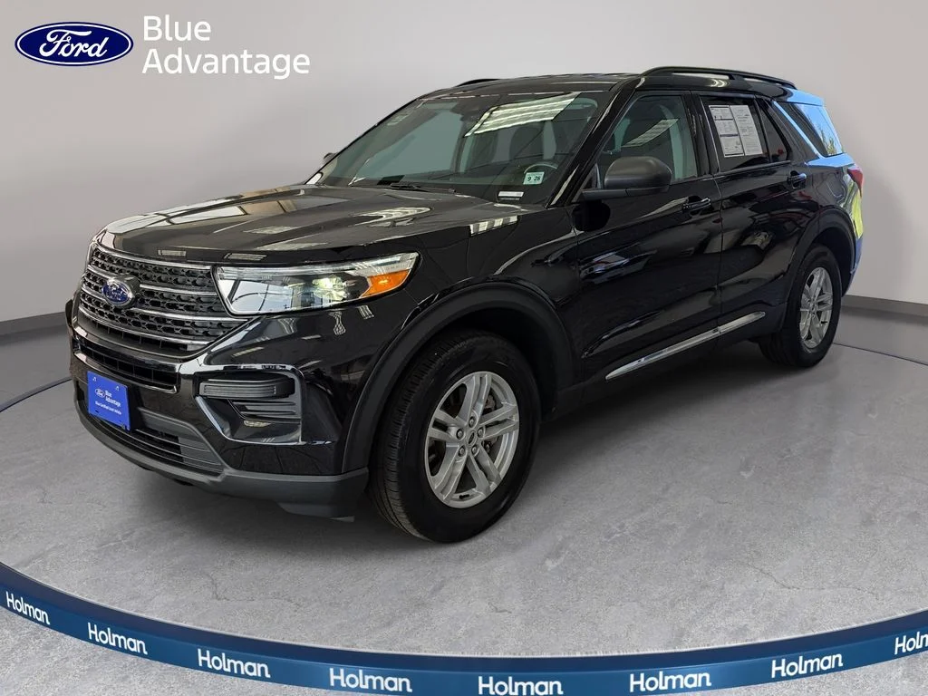 2023 Ford Explorer XLT 4WD's photo