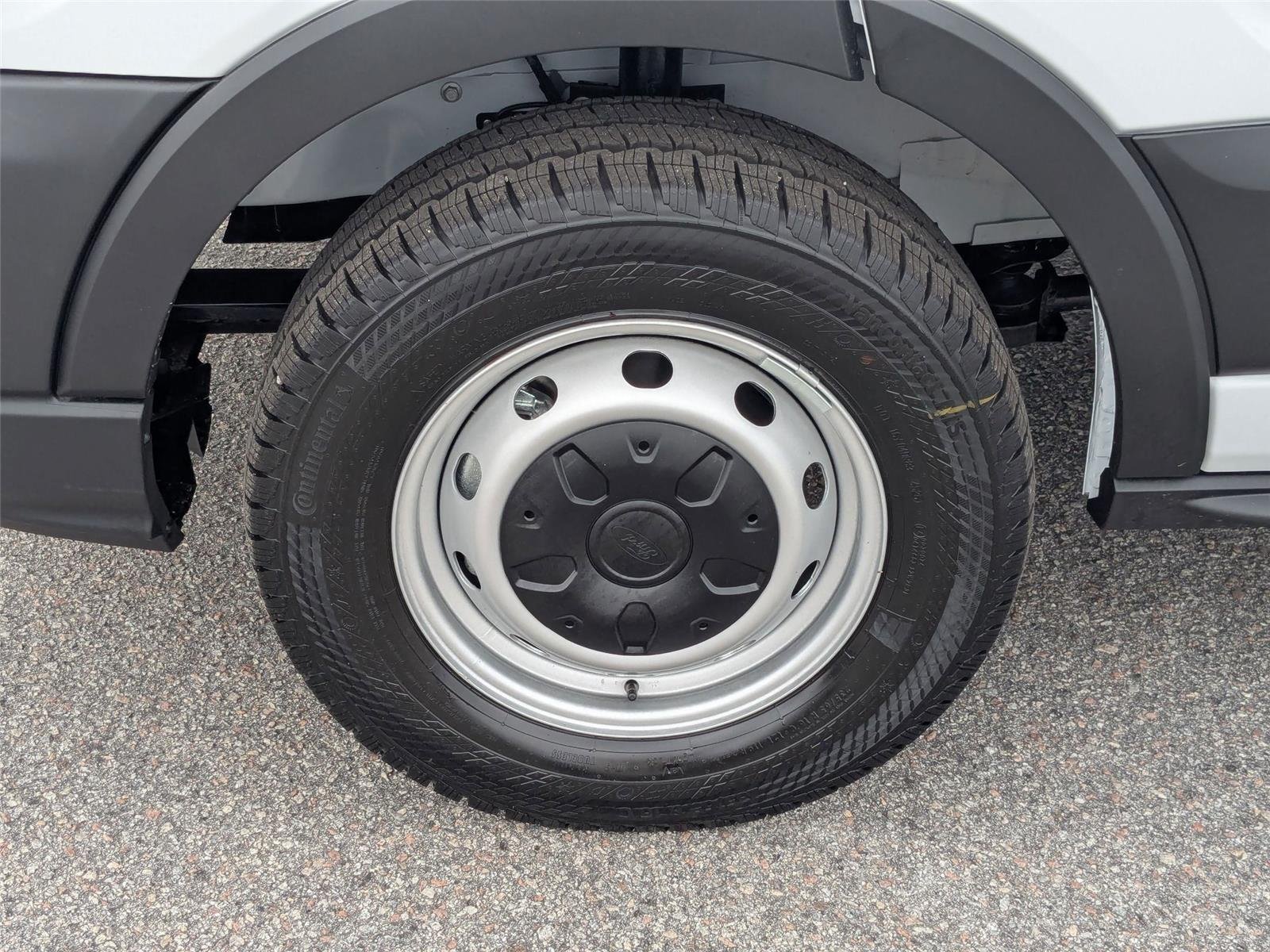 New 2026 Oxford White Ford Cargo Van image 9