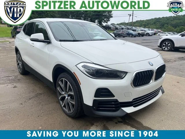 Used 2021 White BMW xDrive28i image 1