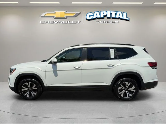 Used 2026 White Volkswagen 2.0T SE image 2