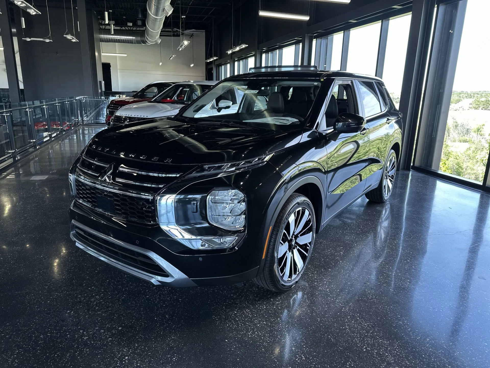 New 2026 Black Diamond Mitsubishi SE image 4