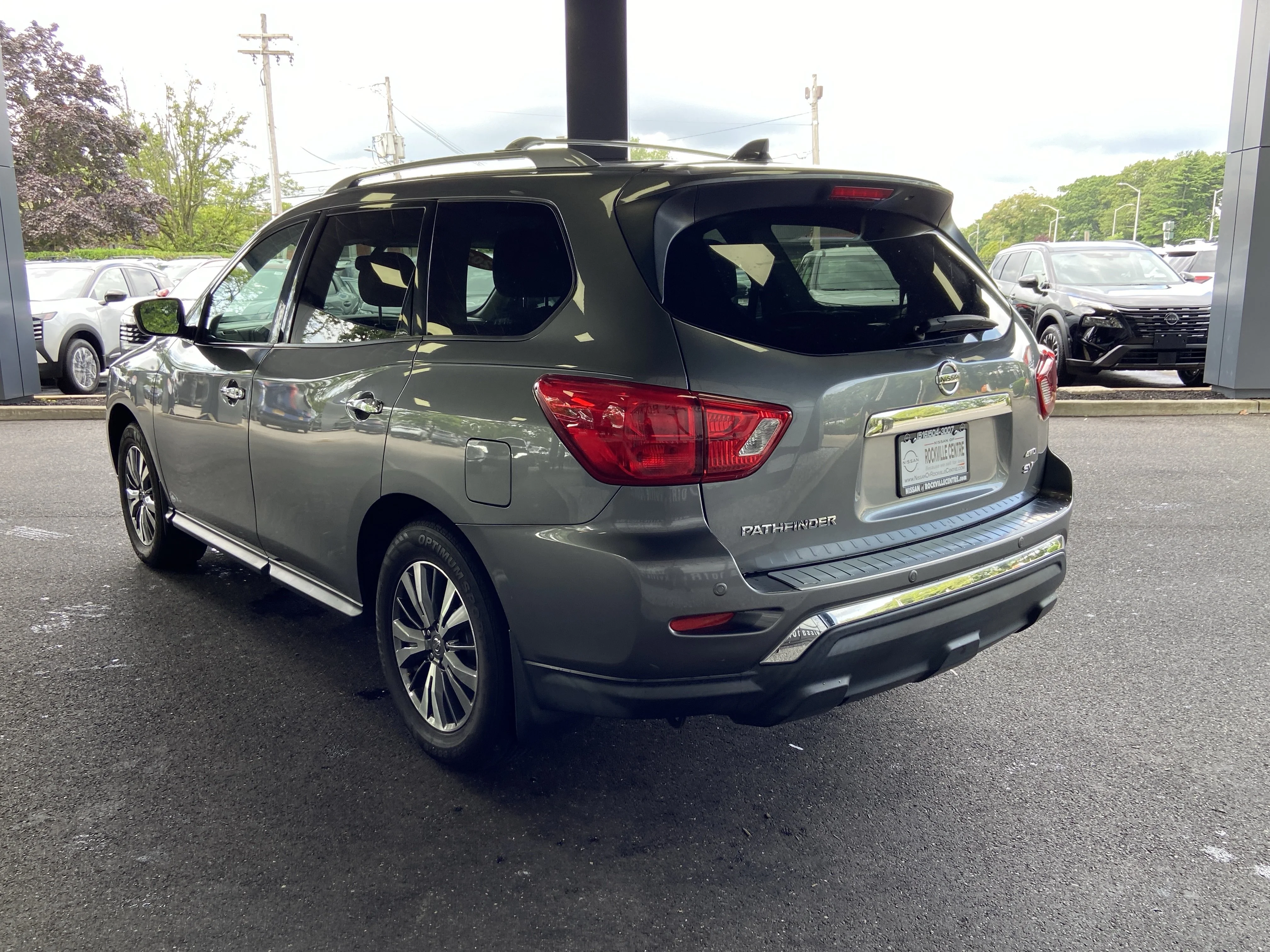 2025 Nissan Pathfinder SL - Photo 7