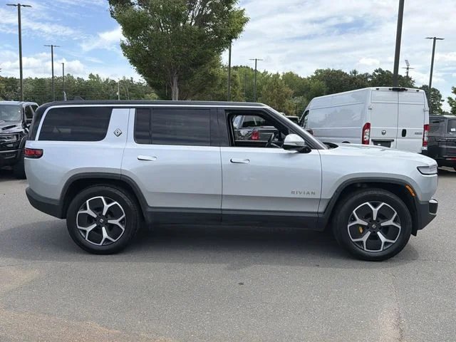 Used 2024  Rivian Adventure image 14