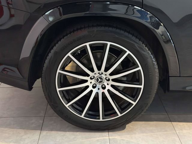 Certified Used 2025 Black Mercedes-Benz GLS 450 image 6