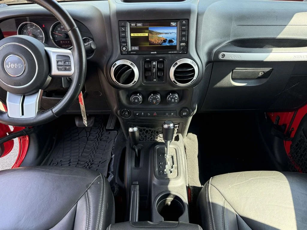 Used 2016 Red Jeep Unlimited Rubicon image 17