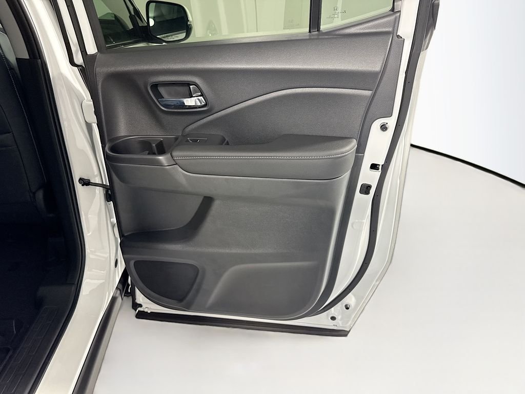 New 2026 Platinum White Pearl Honda RTL image 27