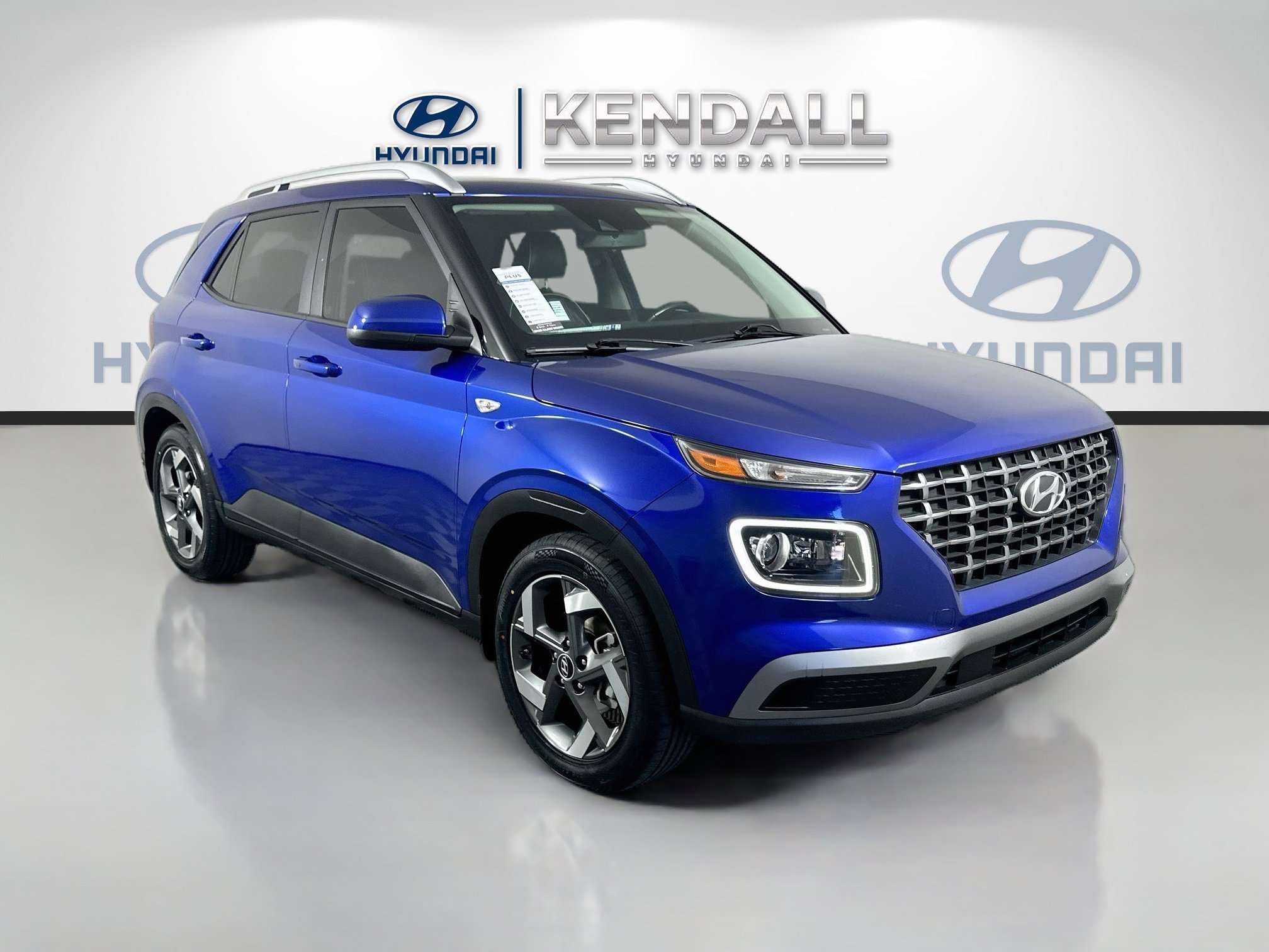 Used 2022 Intense Blue Hyundai Limited image 1