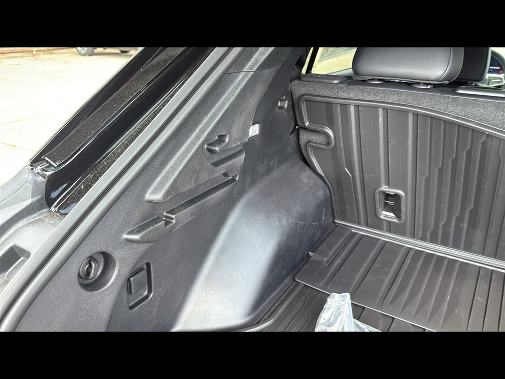 2025 Chevrolet Equinox EV 1LT - Photo 28