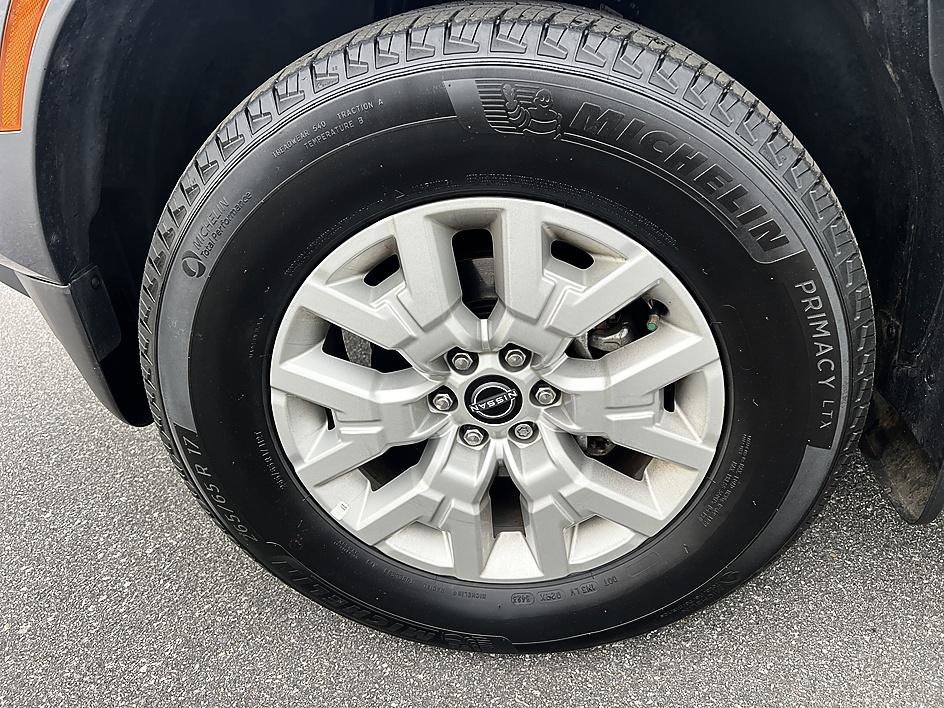 Used 2024 Gun Metallic Nissan SV image 10
