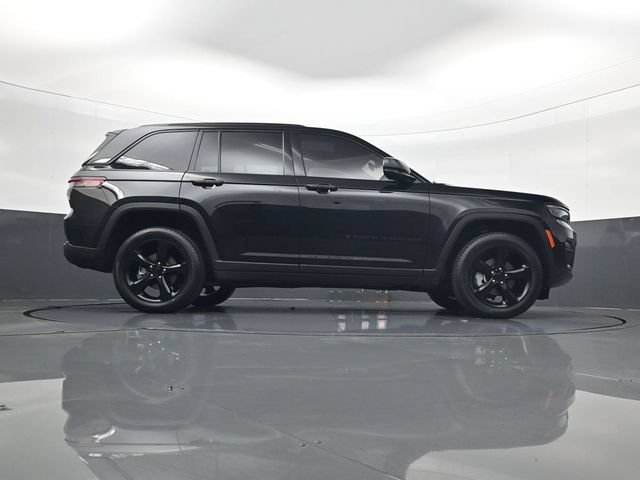 Used 2025 Black Jeep Limited 4x4 image 24