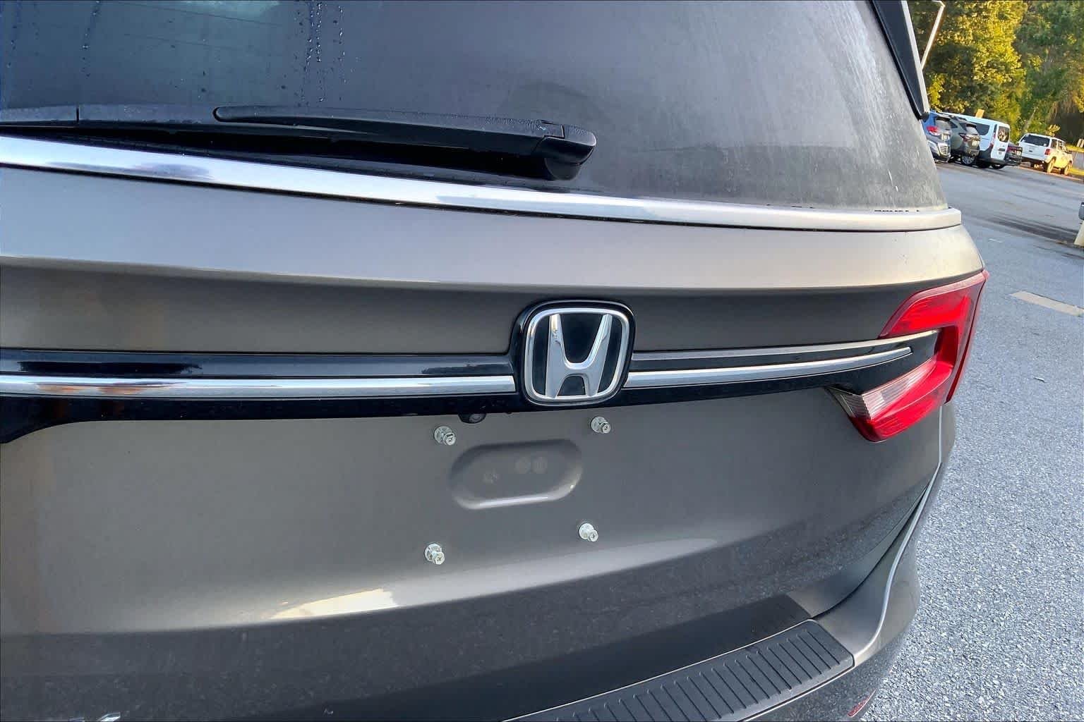 Used 2021 Pacific Pewter Metallic Honda EX-L image 29
