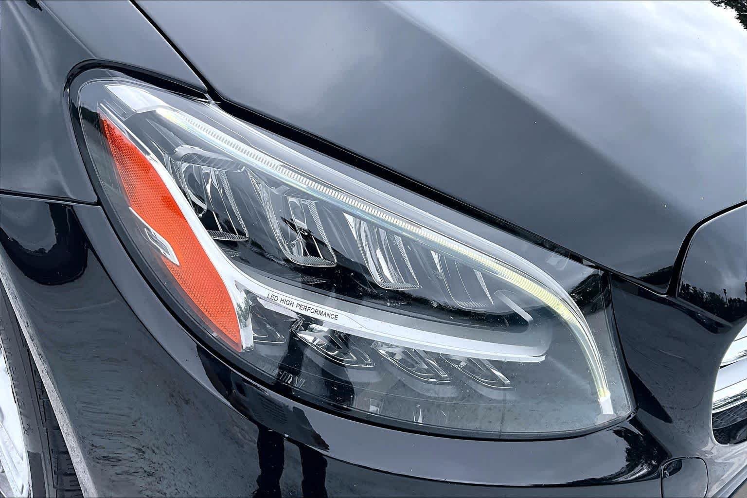 Used 2021 Obsidian Black Metallic Mercedes-Benz C 300 image 27