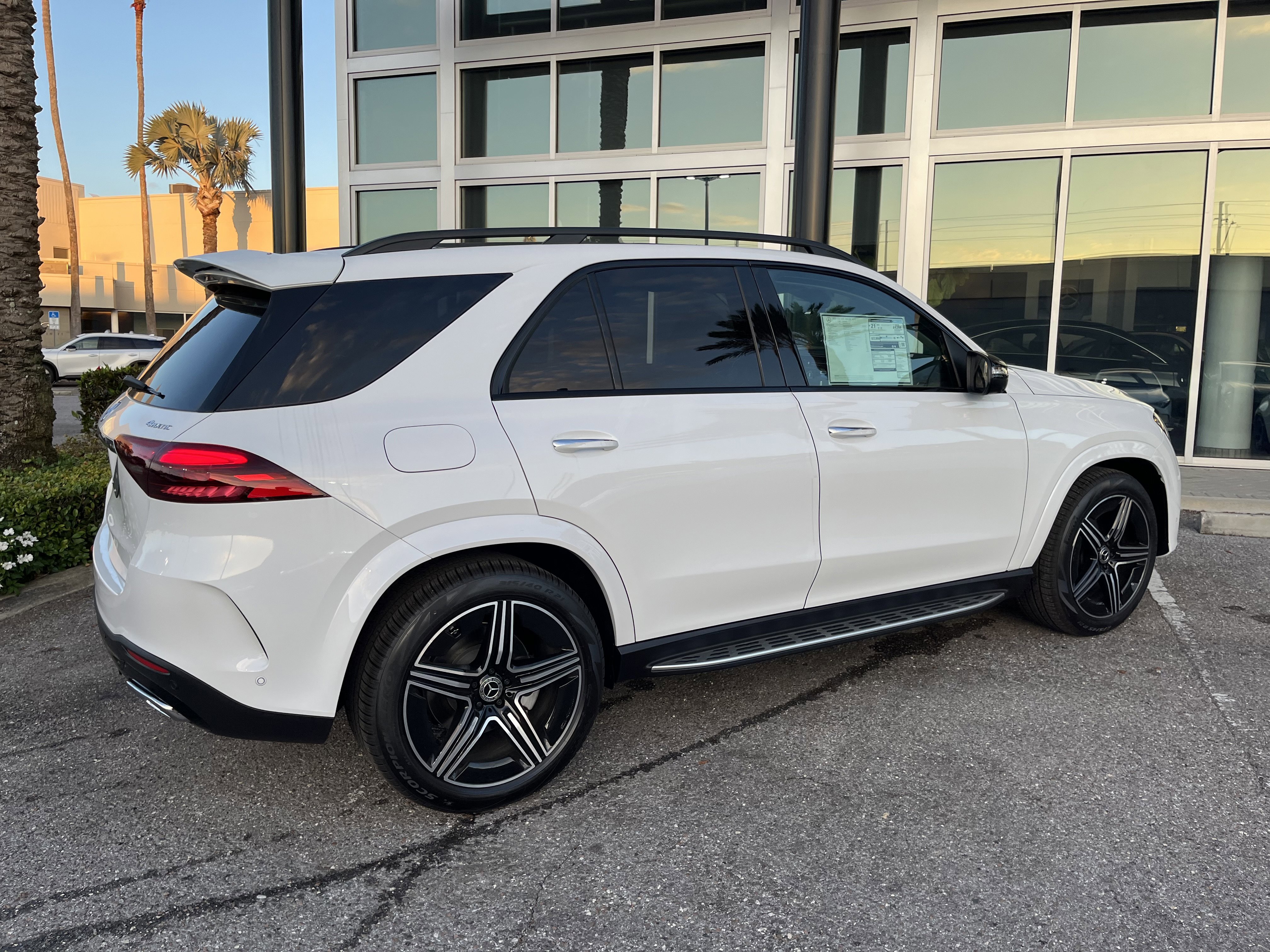 New 2026 MOONLIGHT WHITE Mercedes-Benz GLE 450 image 7